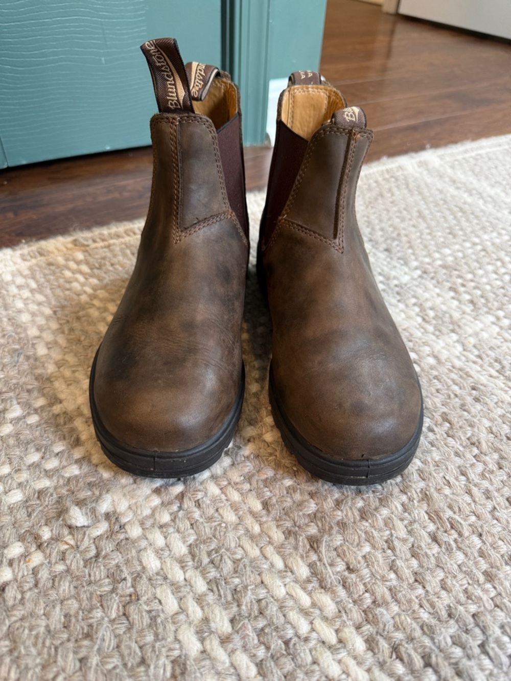 EUC Blundstone #585 Rustic Brown